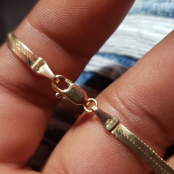 Gold chain - Picture 3 of 3